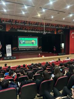 Evrensel Kolej